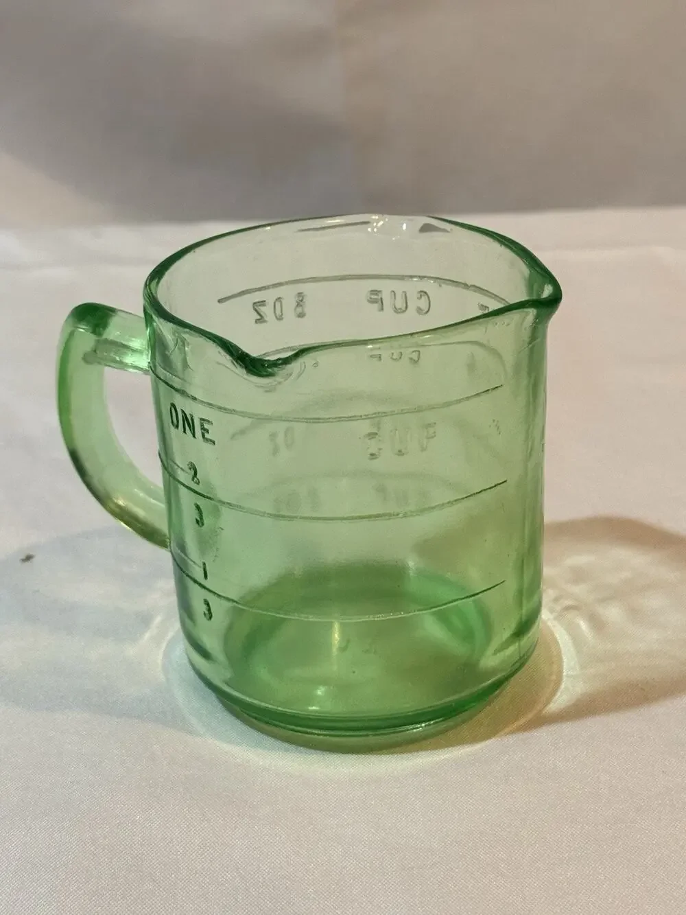 Vintage Anchor Hocking Green Depression Glass Cup Measuring Cup Possible Uranium